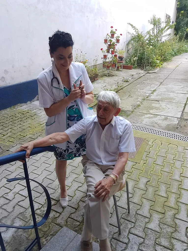 Dr. Agatha cu pacient